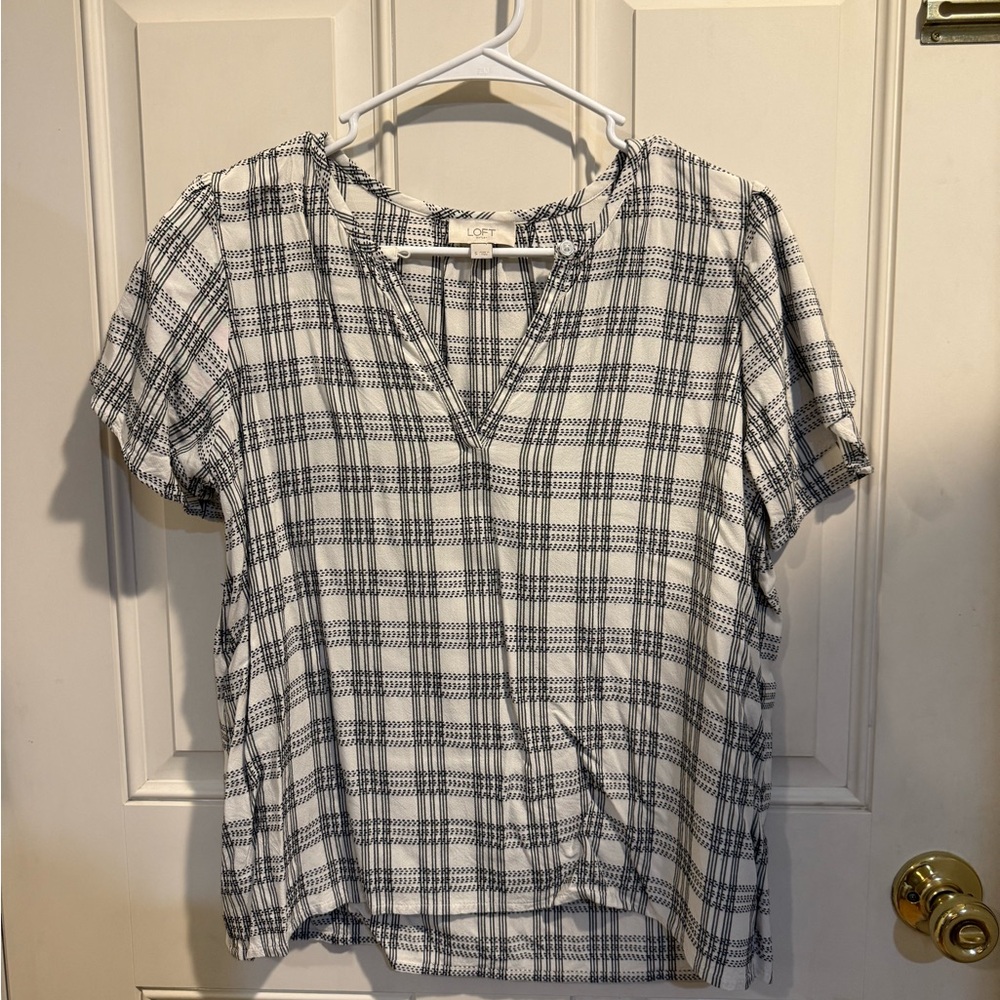 LOFT Women's Checkered Black and White Blouse